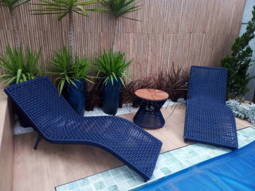 Espreguiçadeira Corda Náutica Azul detalhes do acabamento.