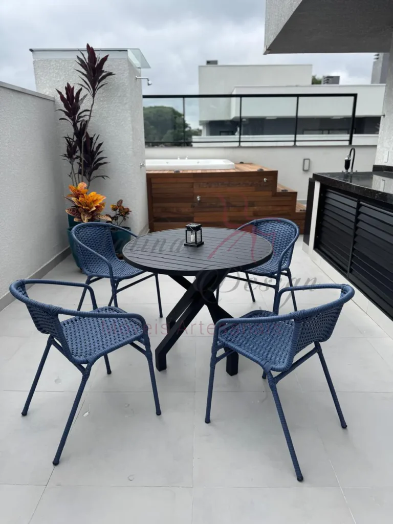 Mesa Básica 4 Cadeiras em alumínio com cadeiras em Corda Náutica.