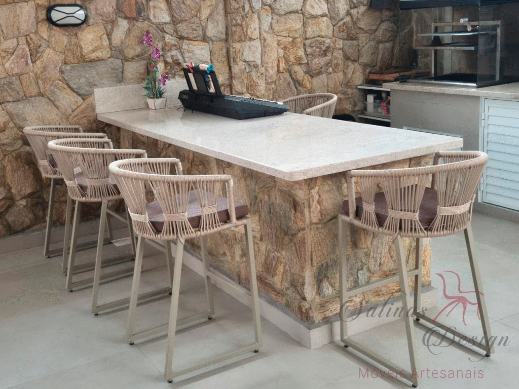 Banqueta para bancada Laço em corda náutica cor Rami.