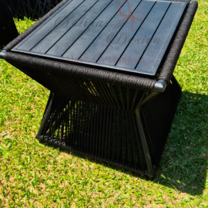 Mesa de Centro Quadrada com chapa em aluminio em corda náutica.